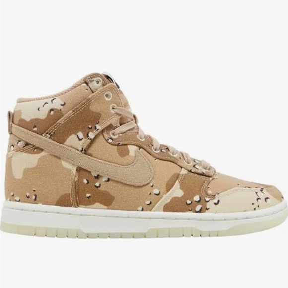 Nike Women’s Dunk High Camouflage Sneakers - Picture 2 of 5